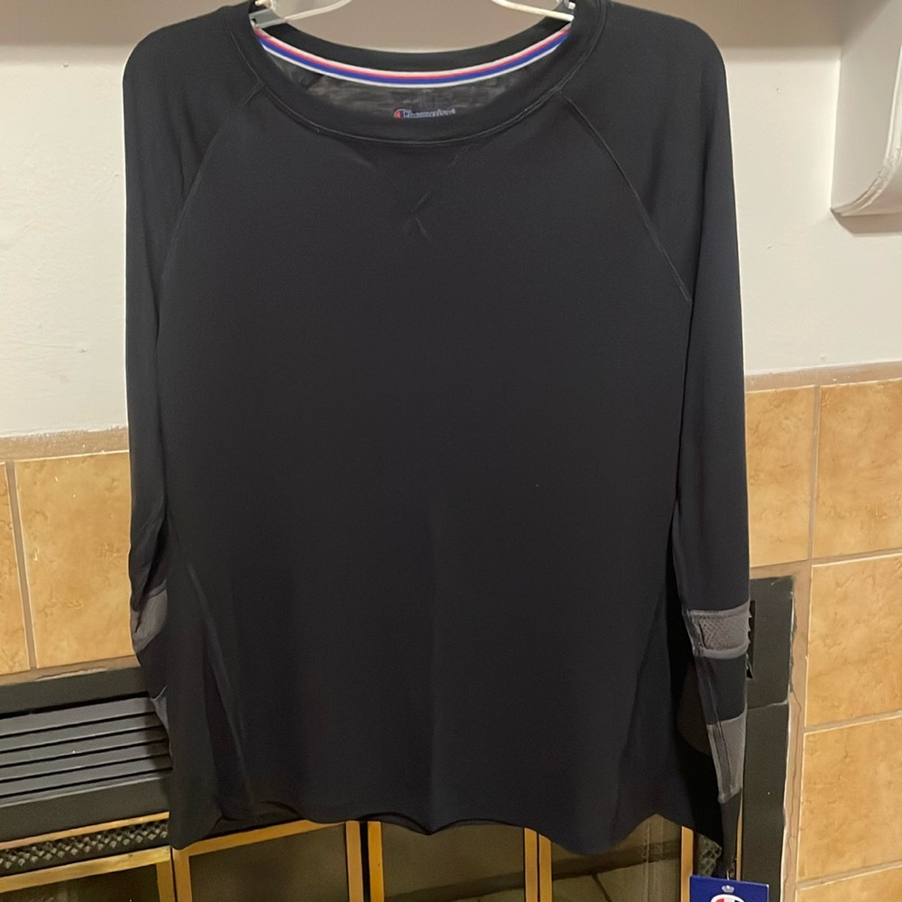 Champion Women’s Double Dry Long-sleeve Tee (size L) NWT